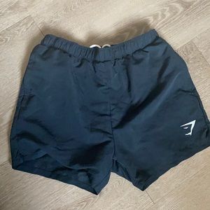 Men’s black gym shark swim